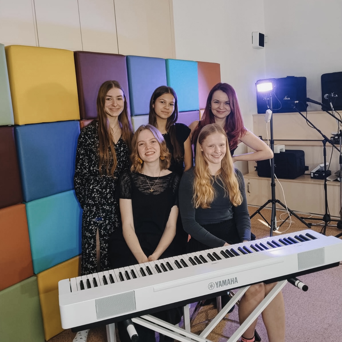 Žákyně komorní hry reprezentovaly naši ZUŠ na Velvyslanectví Španělského království v ČR!