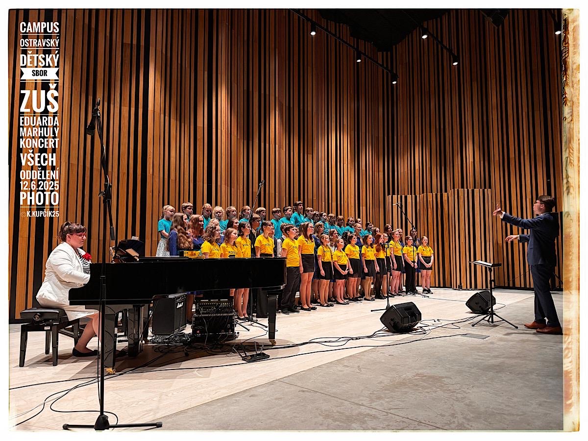 Závěrečný koncert Ostravského dětského sboru přinesl humor, něhu i duchovní hloubku