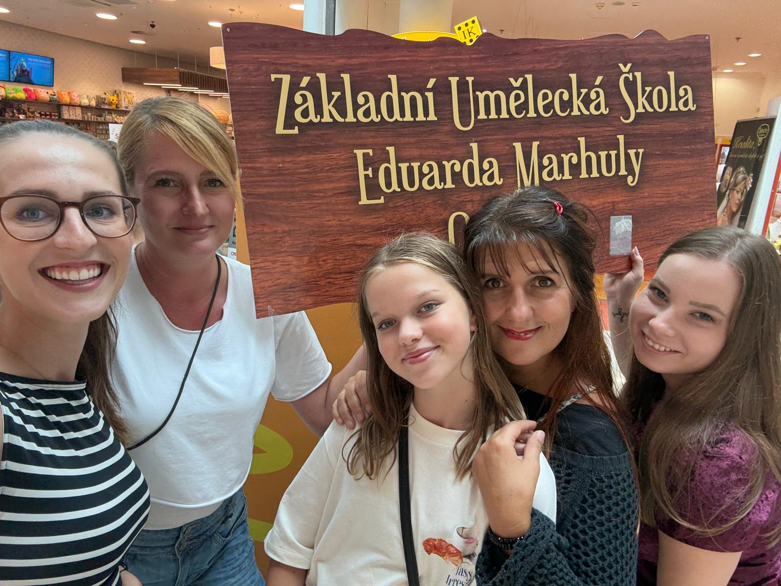 Tóny, barvy, pohyb – ZUŠka v Avionu bavila malé i velké